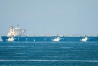 Situasi terkini yang menyebabkan kebimbangan di Selat Hormuz dan harga minyak meningkat lebih dua peratus. Foto: Agensi
