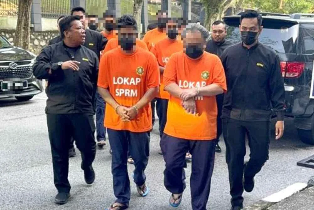 Antara individu yang dibawa ke mahkamah Untuk permohonan reman.