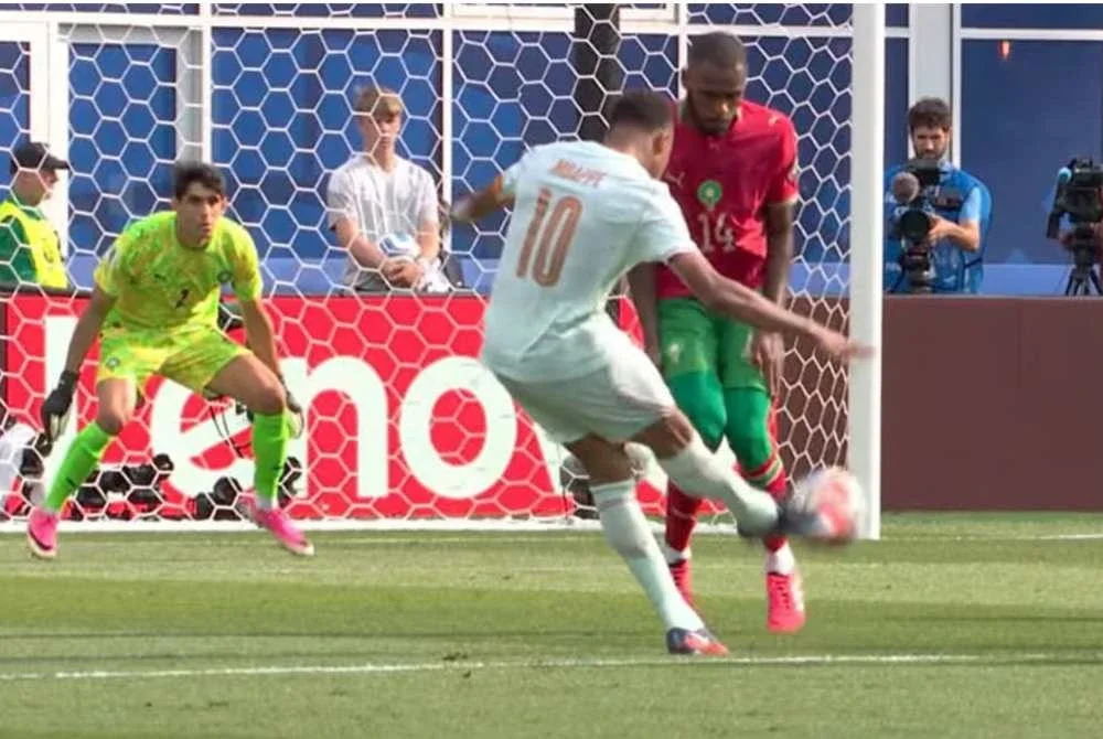 Gol sensasi Mbappe pada minit ke-60 meletakkan Perancis di hadapan sebelum Ousmane Dembele melengkapkan kemenangan Les Bleus enam minit kemudian. Foto Agensi