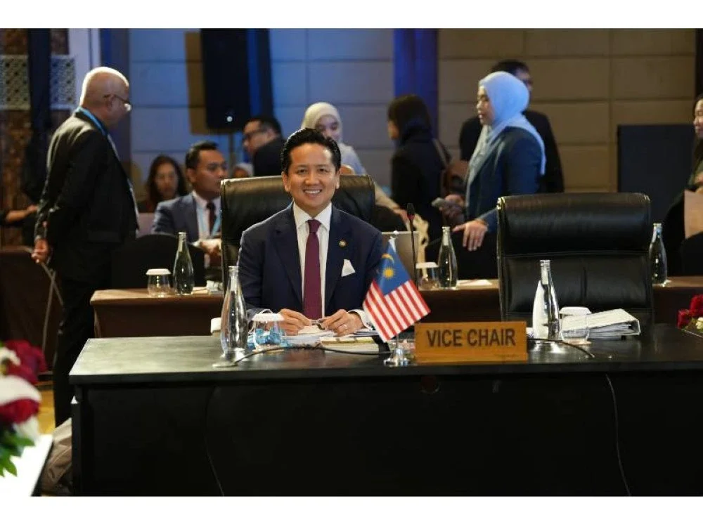 Arthur mengetuai delegasi Malaysia ke Mesyuarat Ke-27 Sub-Regional Ministerial Steering Committee on Transboundary Haze Pollution (MSC).