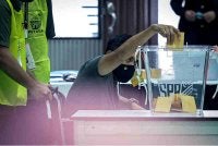 PRN Johor kali ini menyaksikan lonjakan pengundi baharu seramai 130,184 orang. Gambar hiasan Foto fail Bernama 