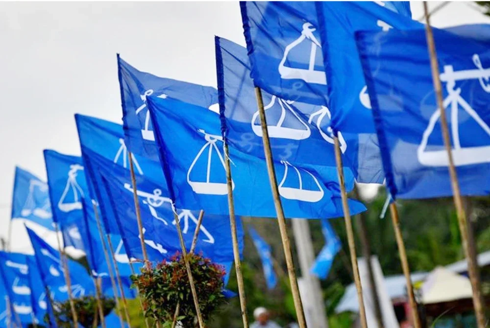 BN sedang mendahului di sembilan daripada 17 kerusi yang ditandingi DAP pada PRN Johor ke-16.