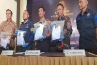 Seramai 12 suspek telah ditahan manakala 15 yang lain masih diburu. Foto Agensi
