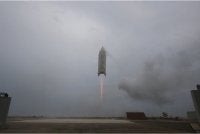 Prototaip RV-X itu mencapai ketinggian kira-kira 10 meter dan berjaya mendarat semula. - Foto AFP