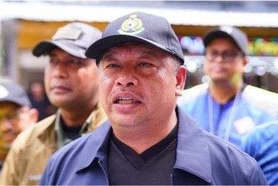 Zakaria dalam sidang akhbar selepas operasi di Jalan Kenanga pada Isnin. Foto SINAR HARIAN/MOHD HALIM ABDUL WAHID