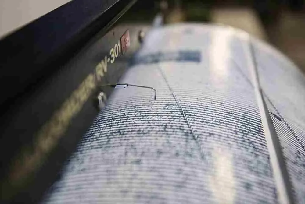 Gempa bumi bermagnitud 6.7 menggegarkan kawasan tenggara Kepulauan Loyalty pada 14.45 GMT Isnin. Gambar hiasan