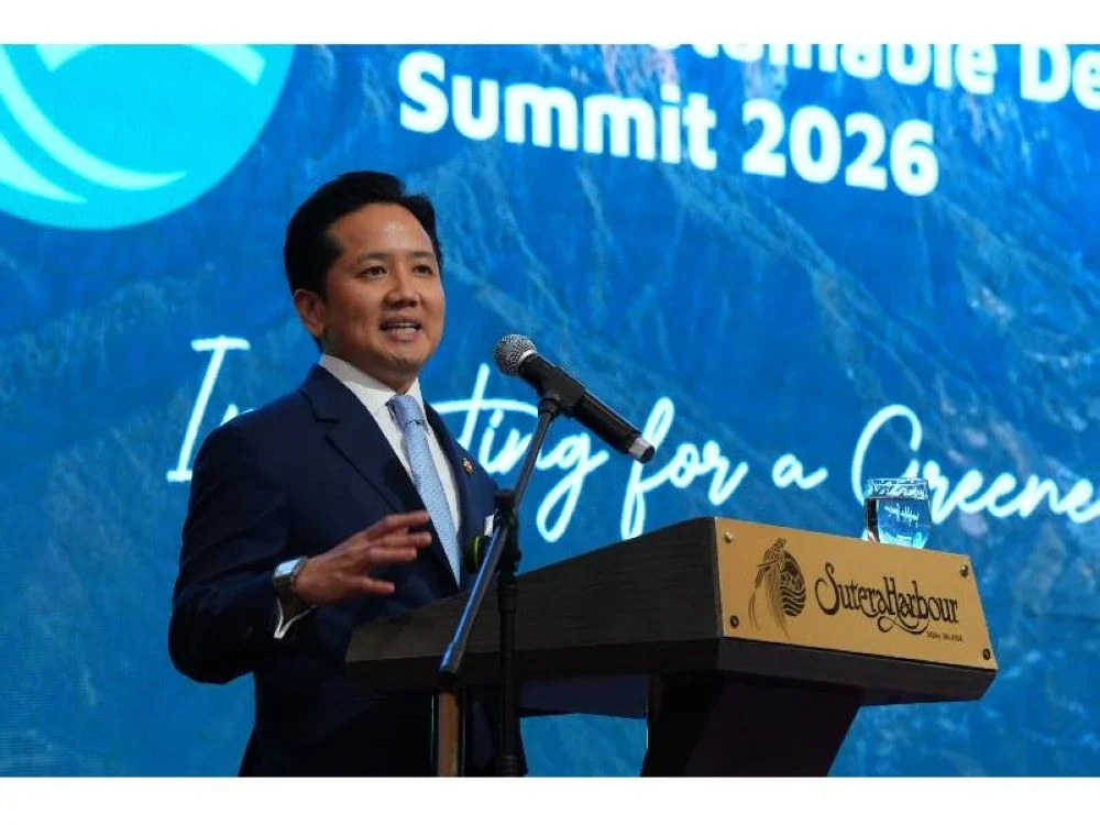 Menteri Sumber Asli dan Kelestarian Alam, Datuk Seri Arthur Joseph Kurup berkata, acara berkenaan membuktikan komitmen kerajaan Sabah dalam menyediakan platform strategik yang menghimpunkan pelbagai pakar bidang untuk mempercepat pembangunan mampan melalui pelaburan berimpak.