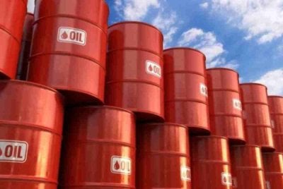 Ketegangan di Asia Barat telah meningkatkan kebimbangan mengenai kemungkinan gangguan kepada penghantaran minyak dan gas asli cecair di Selat Hormuz. Gambar hiasan 