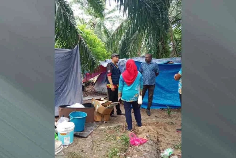 Hasrat menyantuni seorang asnaf sini membongkar kawasan ladang kelapa sawit di Jalan Perepat, Telok Panglima Garang di sini disyaki tempat penagihan dadah baru-baru ini.