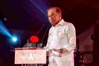 Anwar ketika berucap pada Majlis Pengumuman Calon Pakatan Harapan(PH) PRN Negeri Sembilan di Kuala Pilah pada Selasa.