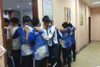 Lapan pelajar lelaki direman selama dua hari bagi membantu siasatan berhubung kes pergaduhan yang dipercayai berpunca daripada dakwaan penyebaran gambar dan video berunsur seksual disunting menggunakan teknologi kecerdasan buatan (AI). Foto Utusan.