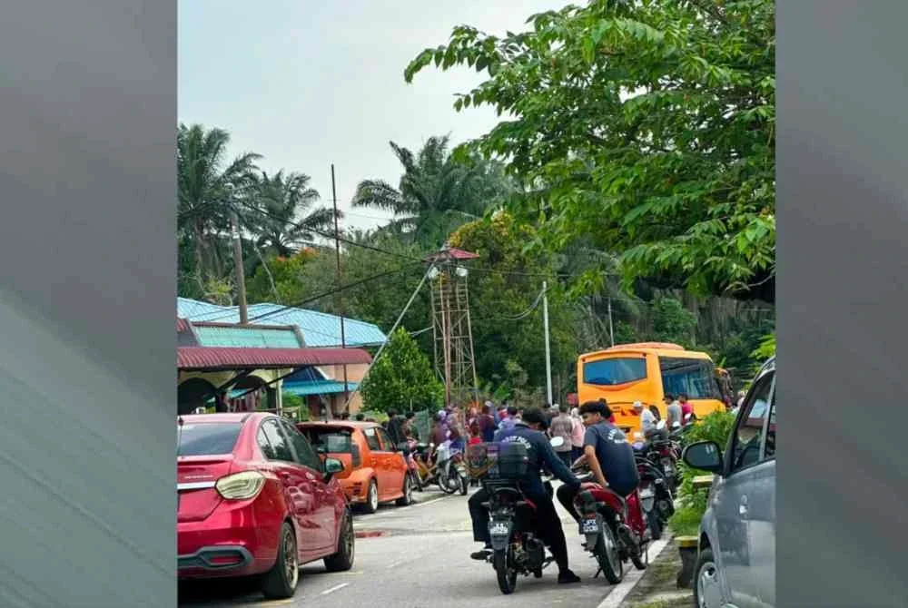Akibat pelanggaran itu, mangsa terjatuh di atas jalan dan mengalami kecederaan parah di kepala sebelum disahkan meninggal dunia di tempat kejadian.