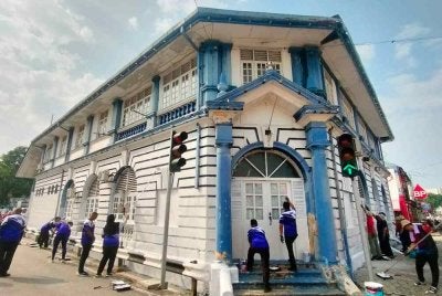 Kerja-kerja pemuliharaan Balai Polis Lama Sungai Petani Kedah dilakukan pada Khamis.