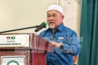 Tuan Ibrahim berucap pada Majlis Pengumuman Calon PN Negeri Sembilan di Kompas Kampung Ismail pada Khamis.