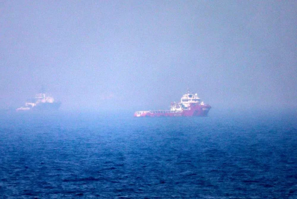 Jumlah kapal yang melalui Selat Hormuz merosot ke paras terendah dalam tempoh tiga minggu. Foto AFP