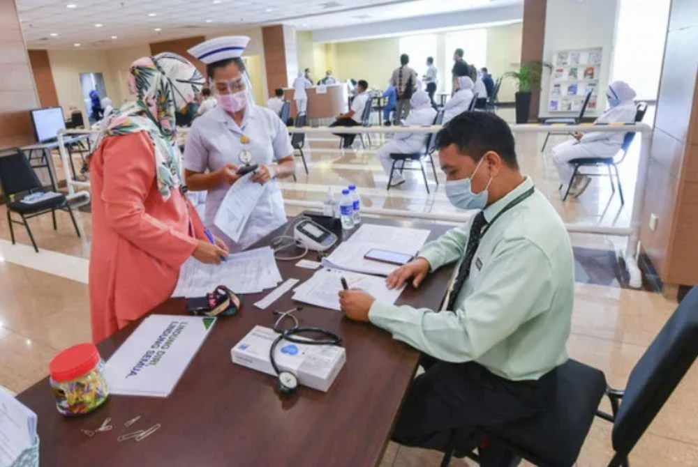Kerajaan meluluskan pewujudan 12,796 jawatan tetap bagi tiga skim utama KKM iaitu Pegawai Perubatan, Pegawai Pergigian dan Pegawai Farmasi mulai 2022 sehingga 30 Jun lepas.