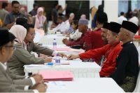 DUN Sikamat menyaksikan pertandingan tiga penjuru membabitkan Nor Azman Mohamad mewakili PH, Datuk Razali Abu Samah (PN) dan Datuk Tun Faisal Ismail Aziz (Bersatu).