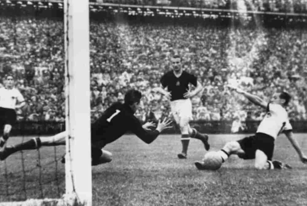 Jerman Barat 3–2 Hungary (Final 1954)