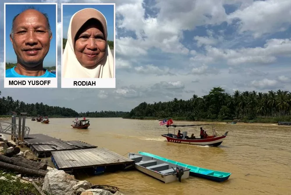 Bot menyusuri Sungai Kelantan untuk sampai Teluk Renjuna.