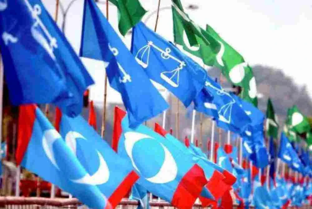 Bukan sahaja BN dan PH kini berseteru, PN juga berhadapan keadaan serupa apabila Pas dan Bersatu mengambil pendirian berbeza. Gambar hiasan