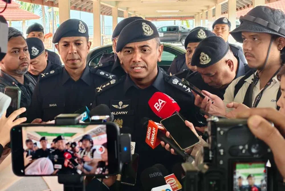 PRN Negeri Sembilan: Polis terima satu laporan pertelingkahan mulut antara penyokong parti PRN Negeri Sembilan: Polis terima satu laporan pertelingkahan mulut antara penyokong parti