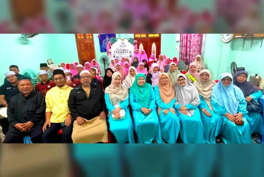 Seramai 45 peserta daripada pelbagai peringkat umur menyertai tadabbur al-Quran antara Rumah Ngaji peringkat negeri Kelantan yang berlangsung di Pusat Tahfiz Beach Resort, Pantai Cahaya Bulan di Kota Bharu pada Sabtu.