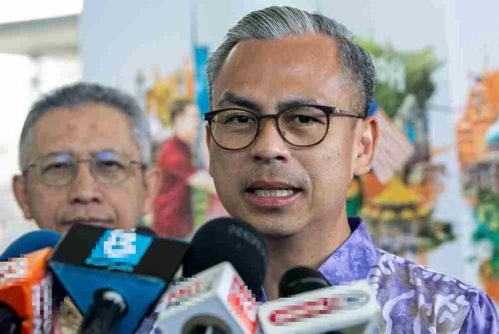 Hati-hati guna AI, elak kesilapan Jalur Gemilang – Fahmi Hati-hati guna AI, elak kesilapan Jalur Gemilang – Fahmi