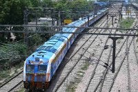 India melancarkan kereta api berkuasa hidrogen pertamanya pada Jumaat. Foto: AFP 