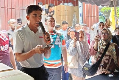 Syed Saddiq berterima kasih kepada penduduk Muar yang sentiasa bersamanya.