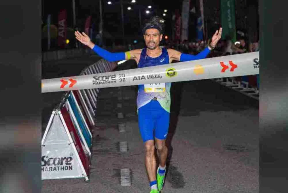 Haziq mengungguli acara 42km SCORE Marathon 2026. Foto: Penganjur
