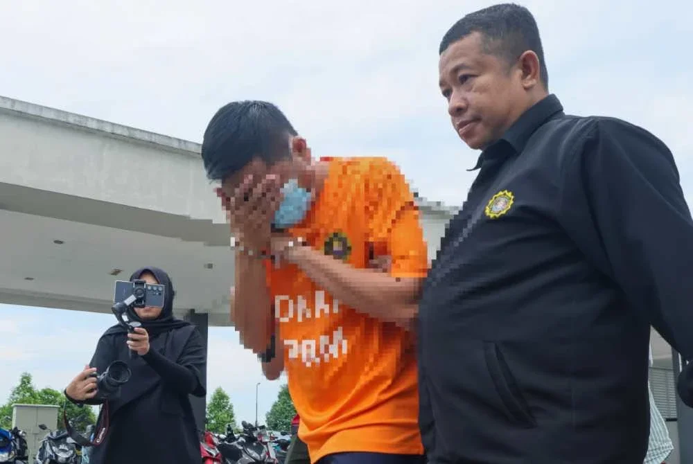 Seorang ketua balai polis direman tujuh hari bagi membantu siasatan berhubung dakwaan menerima rasuah RM500 sebagai balasan tidak mengambil tindakan terhadap seorang warga asing. Foto Bernama