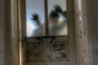 Langkah itu bertujuan membuktikan kepada bakal pembeli dan penyewa yang ragu-ragu bahawa rumah berkenaan selamat daripada sebarang gangguan paranormal. - Foto Agensi