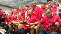 Pengerusi PH Negeri Sembilan, Datuk Seri Aminuddin Harun ketika ketika sidang media selepas Majlis Pelancaran Manifesto PH Negeri Sembilan, di sini, Isnin.