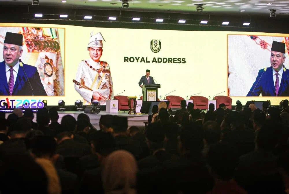 Sultan Nazrin Shah berkenan menyampaikan titah pada Persidangan Pemikiran dan Tamadun Islam (WCIT) ke-8 bertemakan “Setiap insan dihargai: Kemuliaan dan Perpaduan dalam Islam” (Everyone Matters: Pride and Unity in Islam) pada Selasa.
