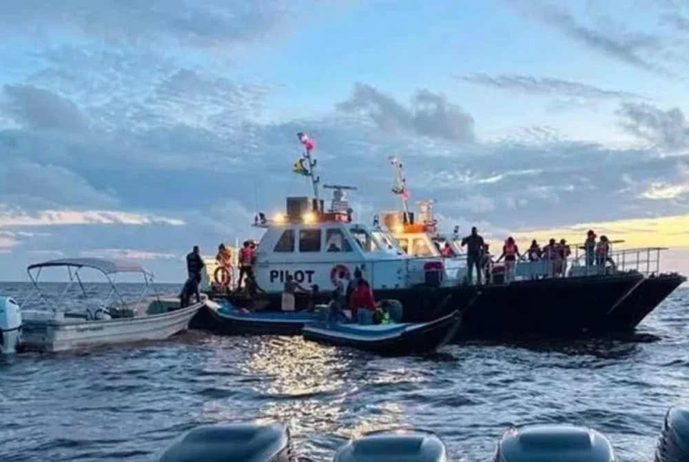 27 maut dalam tragedi feri karam Guyana 27 maut dalam tragedi feri karam Guyana