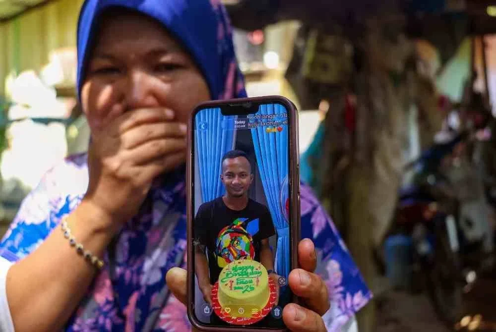 Rozita tidak dapat menahan sebak