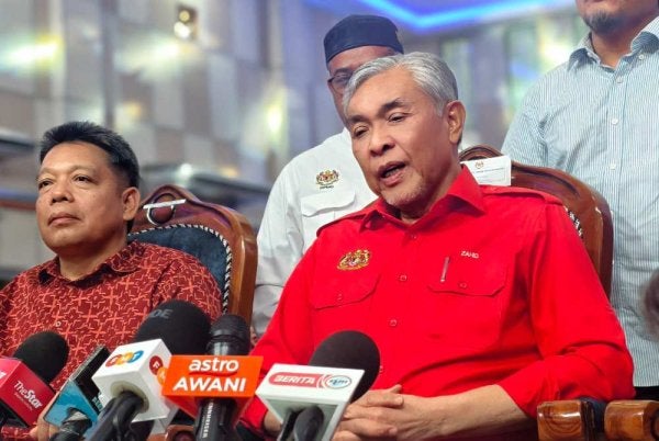 Ahmad Zahid ketika ditemui pemberita selepas Majlis Perjumpaan Bersama Kakitangan Kemas Negeri Sembilan di sini pada Selasa.