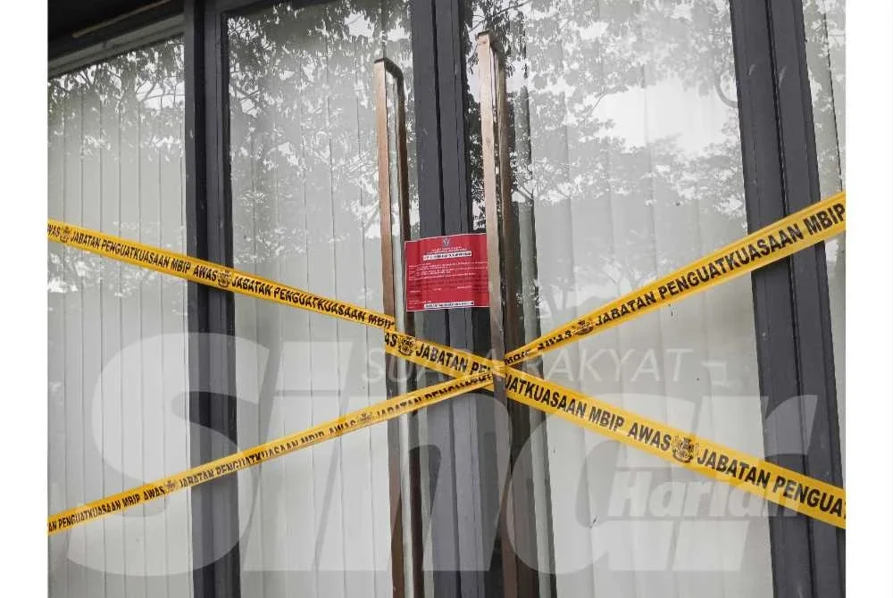 MBIP menutup dan menyita salah sebuah premis NS0 Malaysia Sdn. Bhd. (Network School) di Forest City selepas menyerahkan Notis Perintah Penutupan Premis pada Rabu.