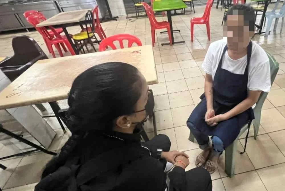Seorang pekerja warga asing diselamatkan JIM.