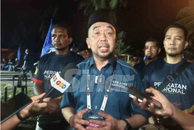 Ridzuan ketika ditemui pemberita selepas Program Ceramah Perdana Pengenalan Calon BN-PN Parlimen Tampin di Pusat Daerah Mengundi (PDM) Felda Bukit Rokan pada malam Selasa.