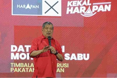 Mohamad berucap pada Program Jelajah Kekal HARAPAN Negeri Sembilan di Pusat Bandar Senawang Taipan 2, pada Rabu. Foto Bernama