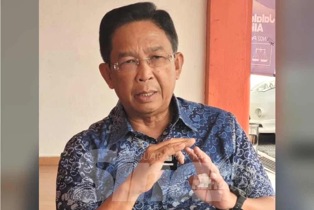 Jalaluddin ketika diwawancara Sinar Harian di Kompleks UMNO Jelebu, Simpang Pertang pada Rabu.