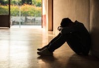 Kajian MyPsych kenal pasti lebih 40,000 penjawat awam mempunyai kecenderungan ke arah tingkah laku negatif termasuk cubaan membunuh diri.Foto hiasan 