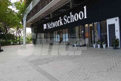Premis Network School di Forest City Iskandar Puteri.