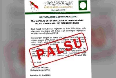 Tangkap layar kenyataan media palsu dimuat naik Jabatan Penerangan Pas Pusat di Facebook pada Khamis.