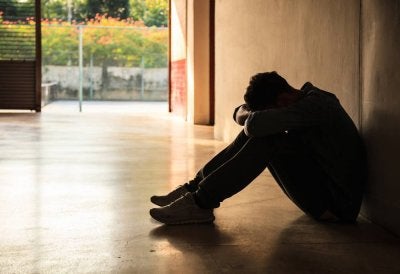 Kajian MyPsych kenal pasti lebih 40,000 penjawat awam mempunyai kecenderungan ke arah tingkah laku negatif termasuk cubaan membunuh diri.Foto hiasan 