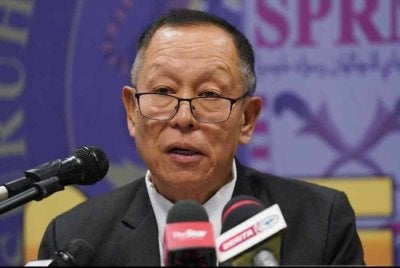 Abd Halim berkata seramai 10 pegawai KWAP dan MOF dipanggil beri keterangan oleh SPRM. 