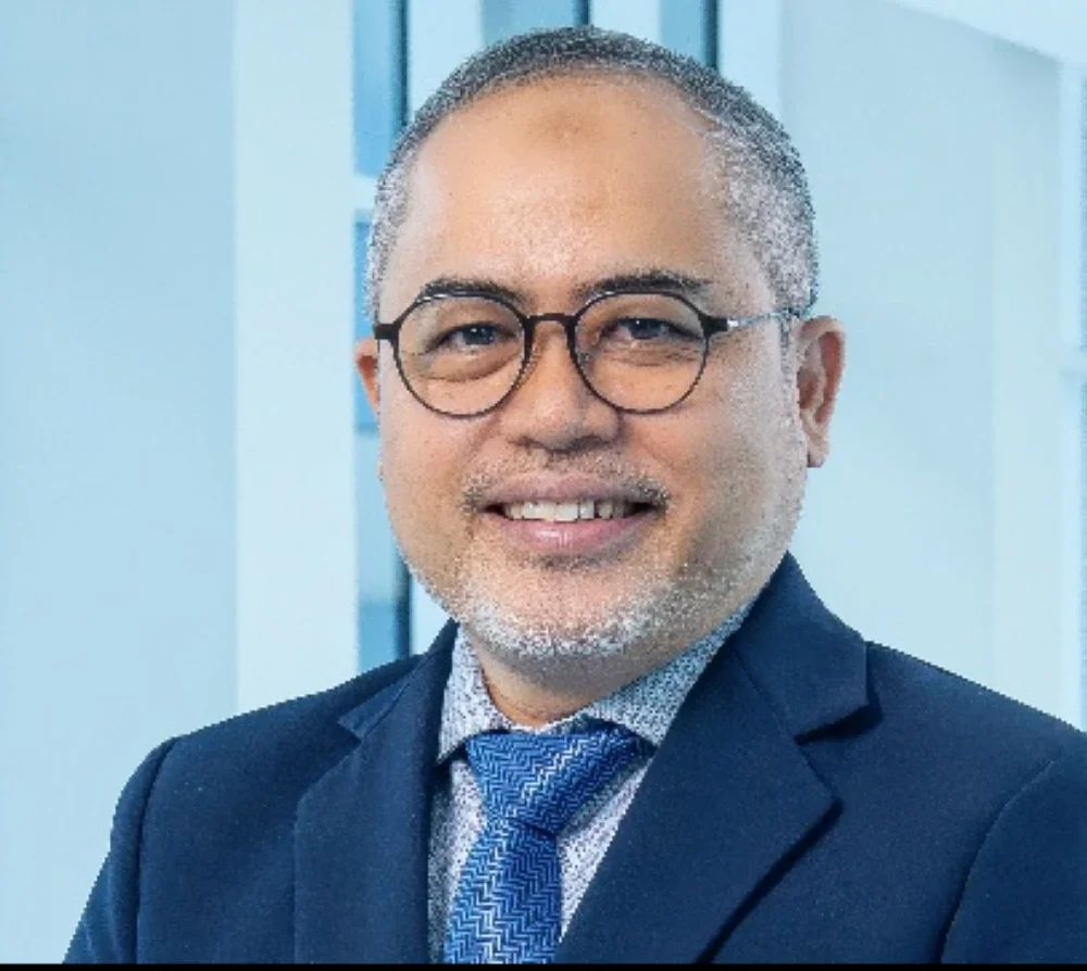 DR AZFAR
