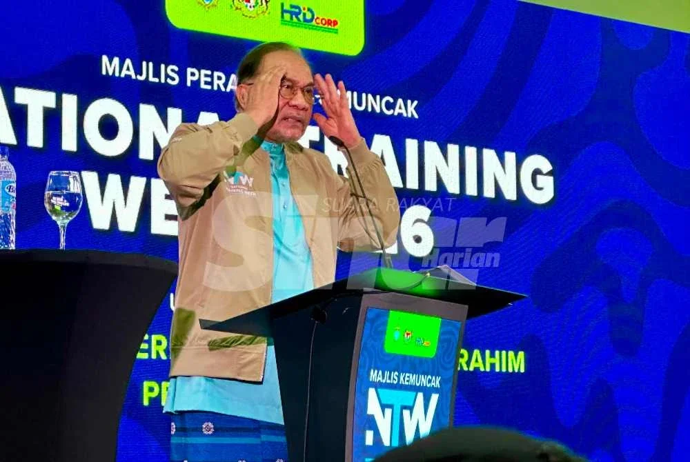 Anwar ketika berucap pada Majlis Kemuncak Minggu Latihan Kebangsaan 2026 di UiTM, Permatang Pauh pada Sabtu.