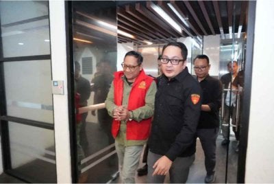 Choirul Anwar ketika ditahan. - Agensi